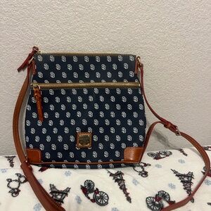 Dooney & Bourke Padres MLB Crossbody Navy Canvas Leather Very good Condition